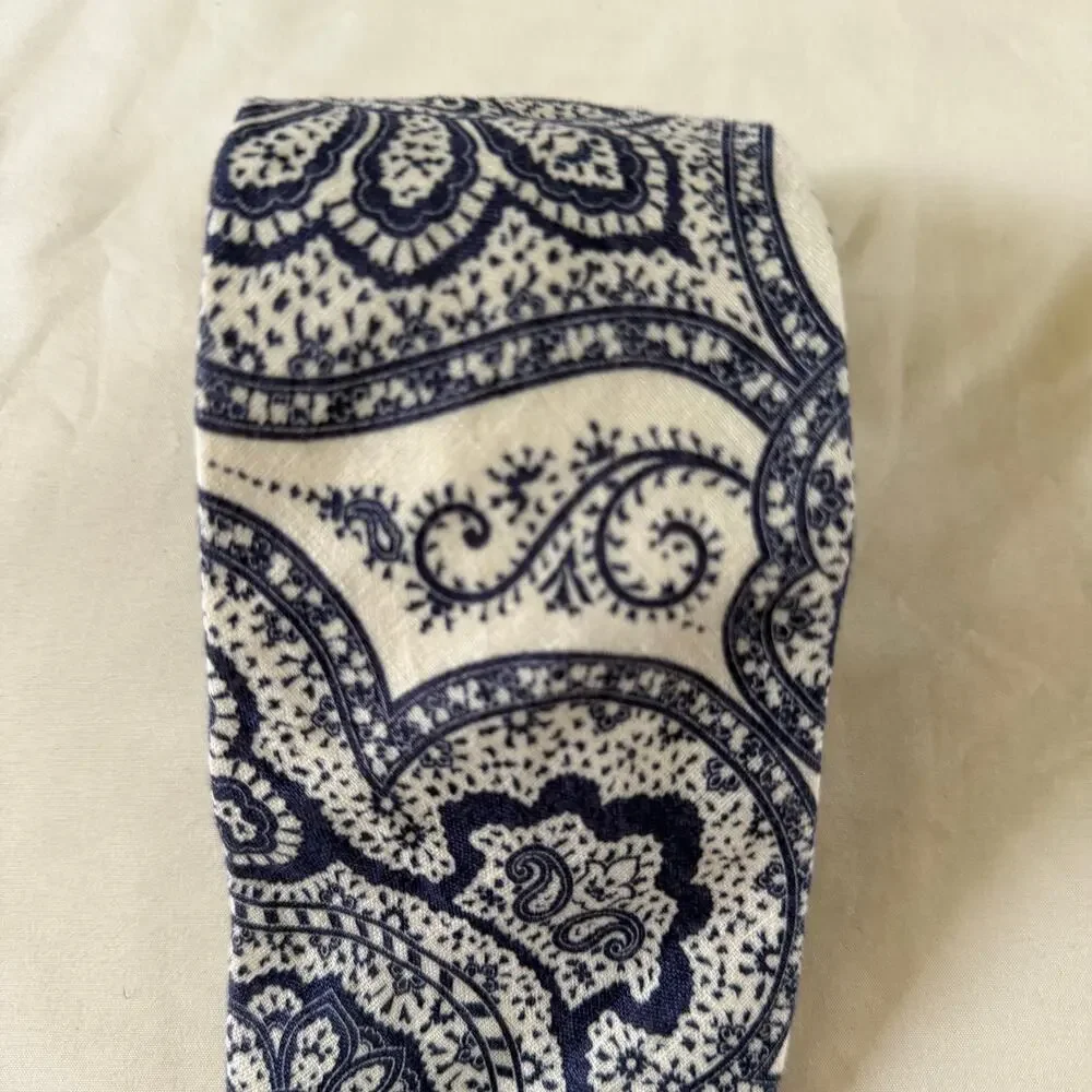 NWT Banana Repbanana republicublic Blue Paisely 100% Linen Tie